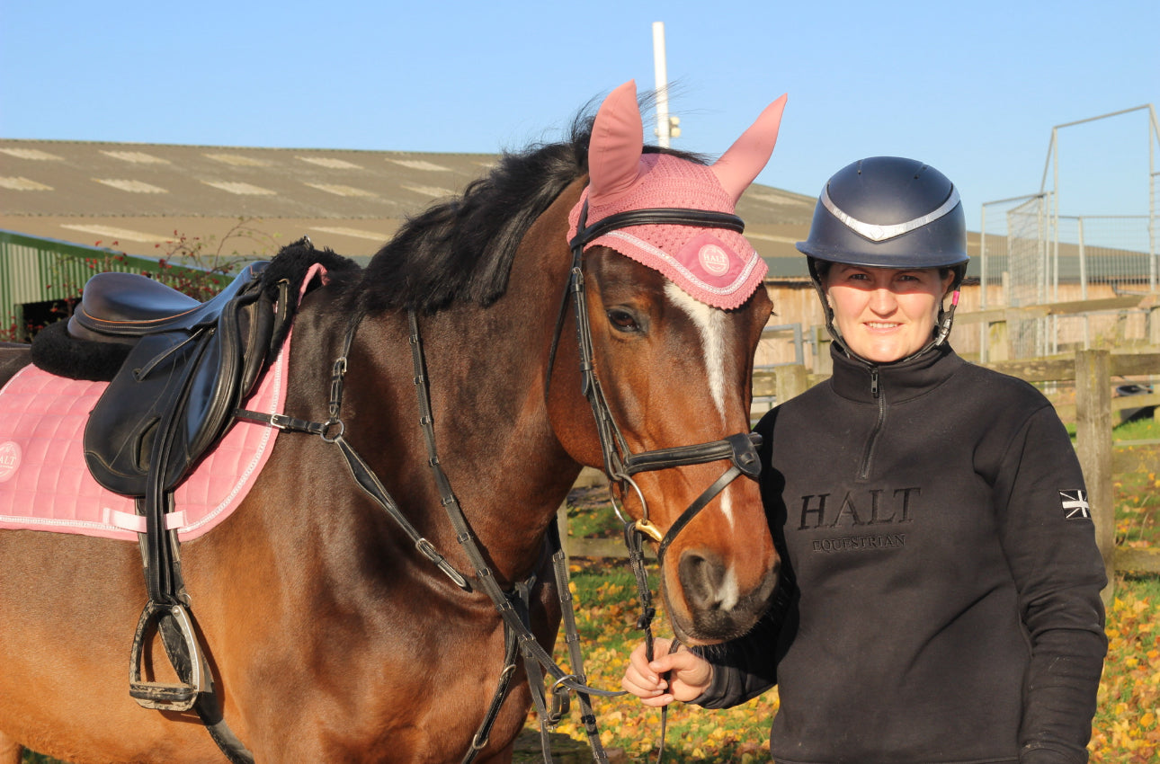 Deluxe Pink saddle pad with diamond Trim