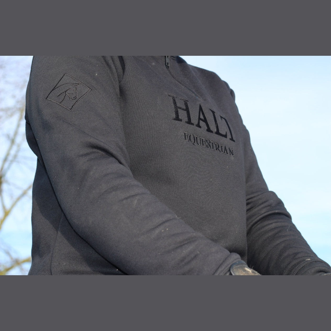 Black Deluxe Half Zip